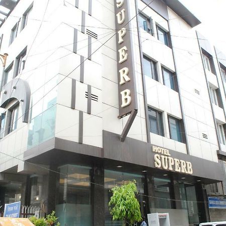 Hotel Superb 5 Mins Walk From New Delhi Station Bagian luar foto