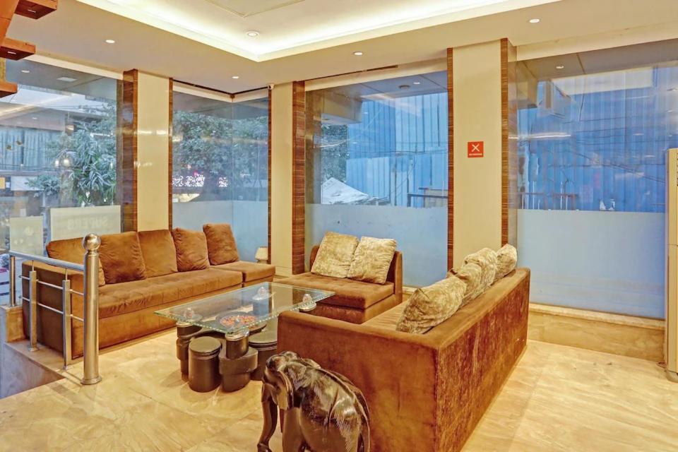 Hotel Superb 5 Mins Walk From New Delhi Station Bagian luar foto