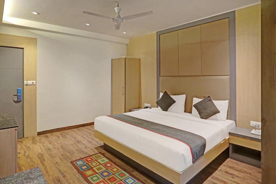 Hotel Superb 5 Mins Walk From New Delhi Station Bagian luar foto