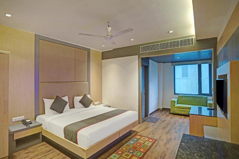 Hotel Superb 5 Mins Walk From New Delhi Station Bagian luar foto