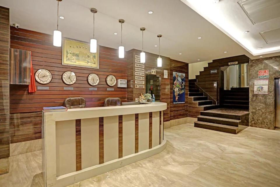Hotel Superb 5 Mins Walk From New Delhi Station Bagian luar foto