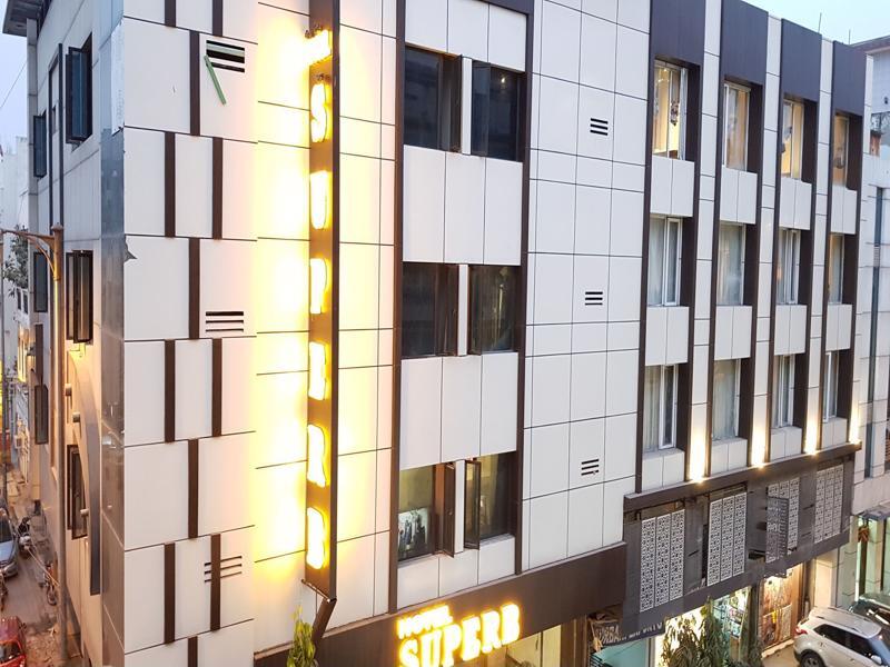 Hotel Superb 5 Mins Walk From New Delhi Station Bagian luar foto