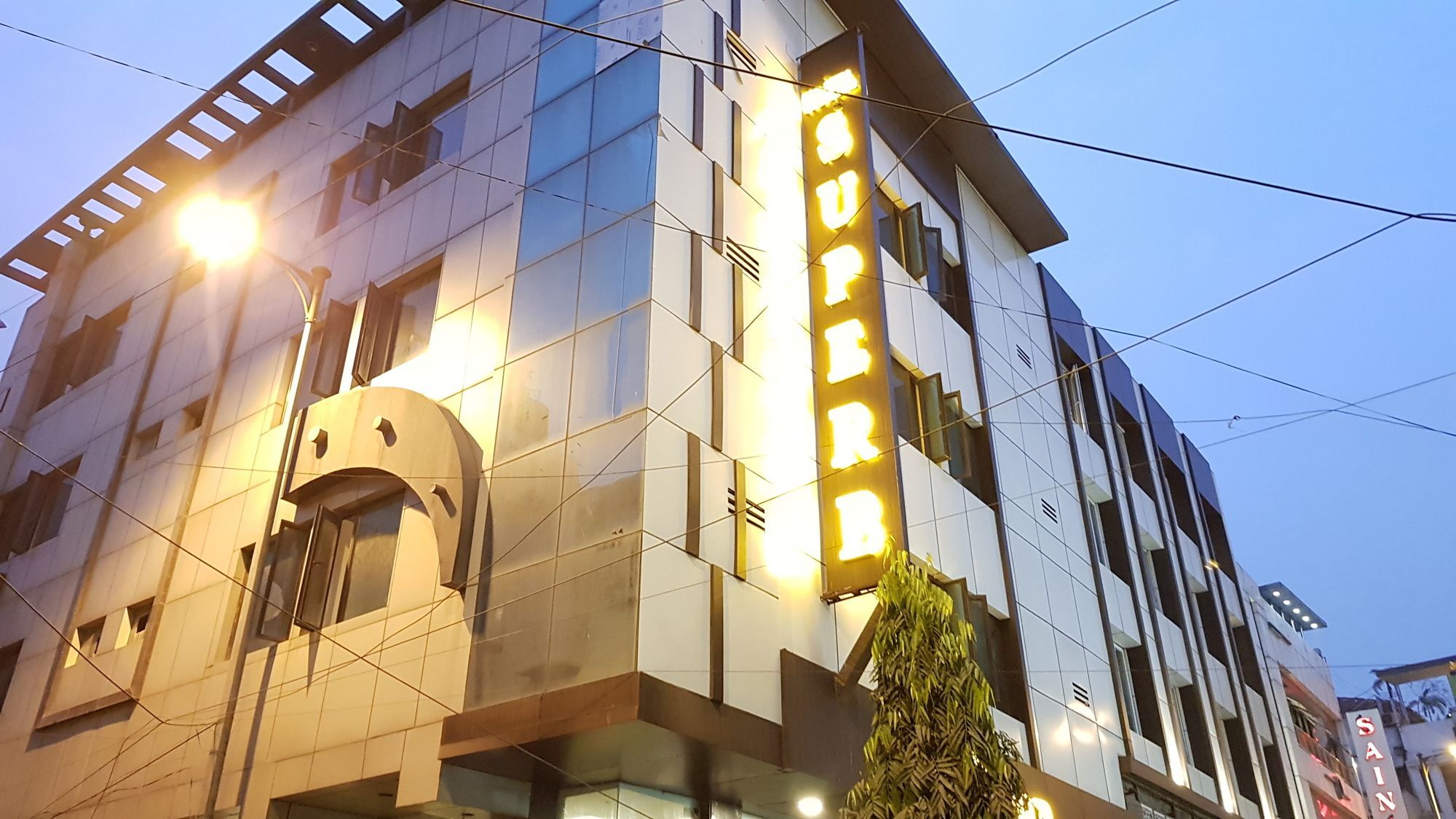 Hotel Superb 5 Mins Walk From New Delhi Station Bagian luar foto